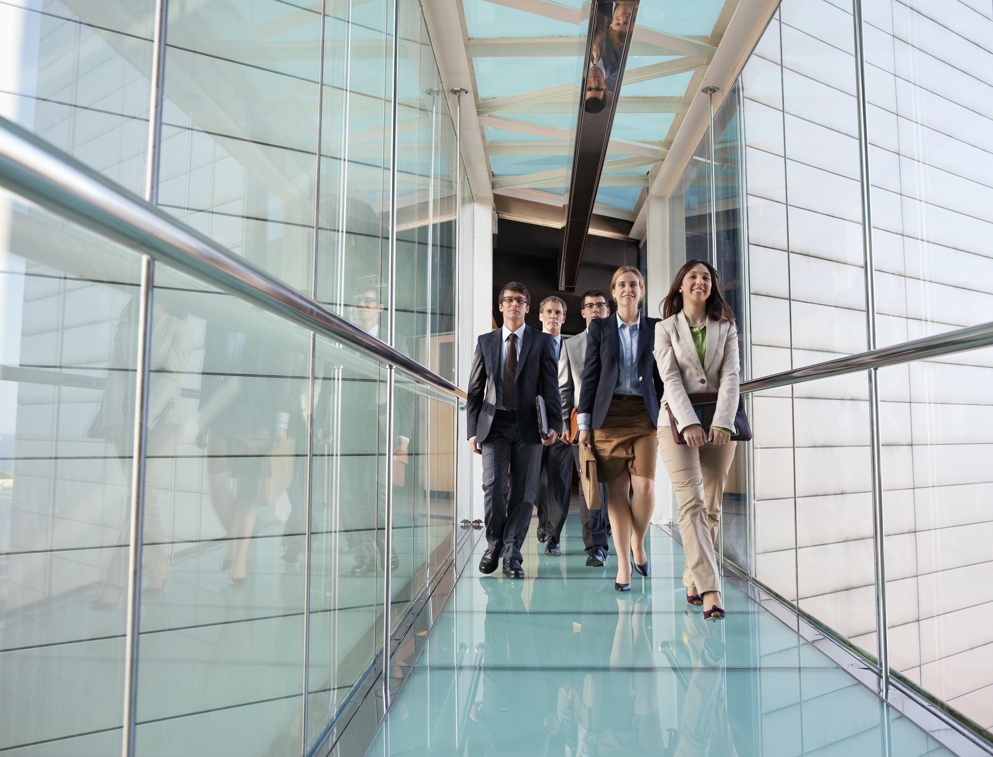 Formación en liderazgo transformador y gestión de equipos